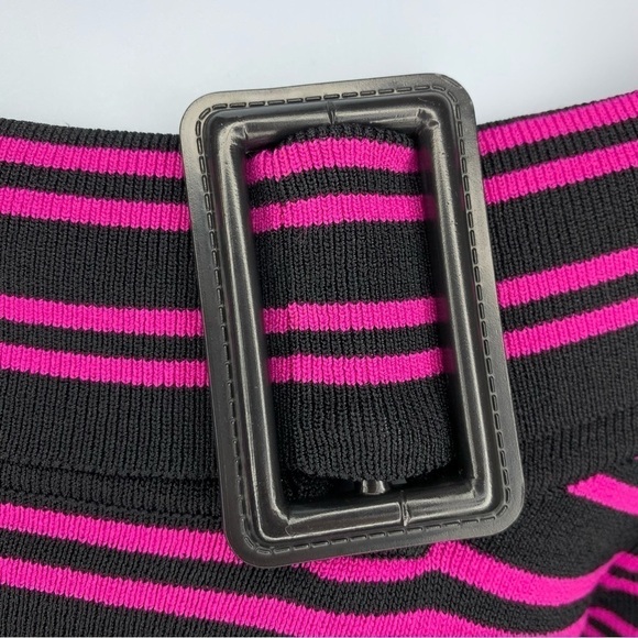 Cable & Gauge Fuchsia Pink Black Striped Knit Blouse Off Shoulder Large - Picture 4 of 8